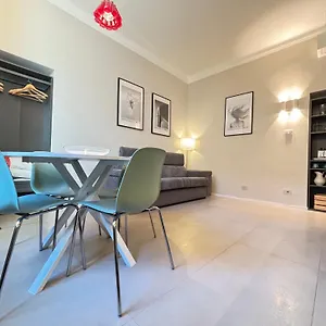 Apartamento Solferino 37, Milão