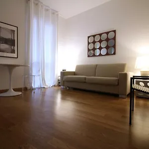 Apartamento Brera - Fiori Chiari Charme, Milão
