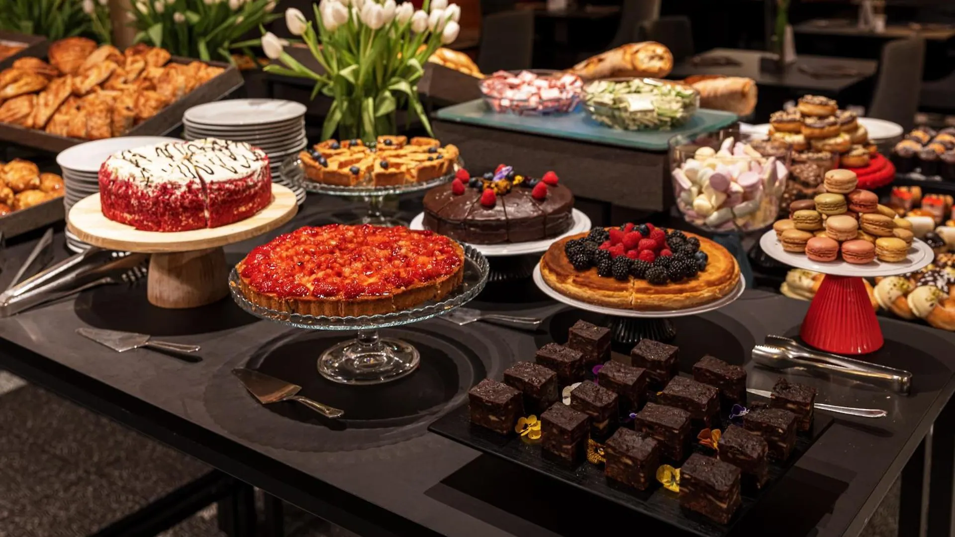Starhotels Ritz Milan 4*,